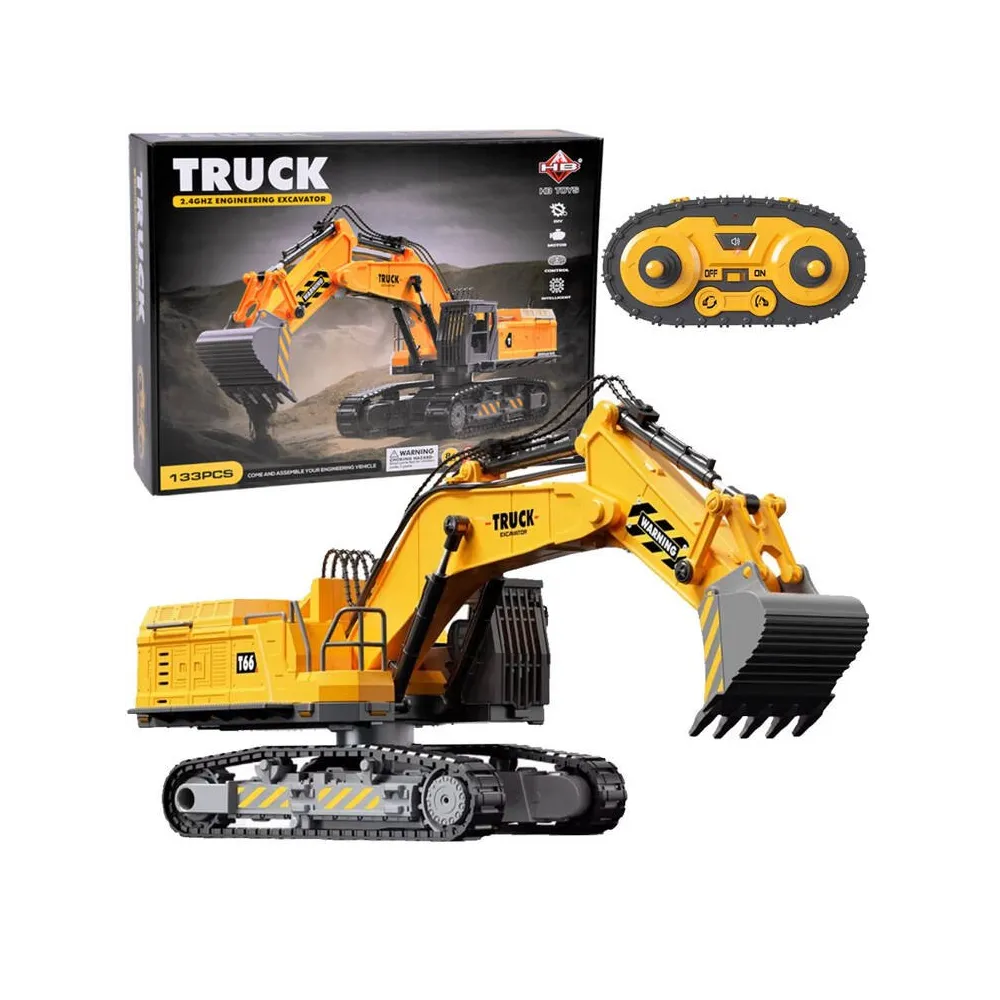 model koparki do składania z pilotem rc na białym tle