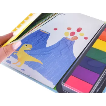 strony książeczki z ilustracjami dinozaurów