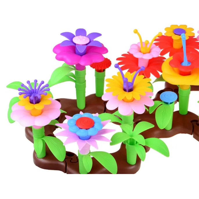 zestaw klocków rozłożonych przed rozpoczęciem zabawy