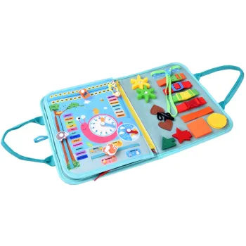 Strona z puzzlami, cyframi i znakami matematycznymi z rzepami