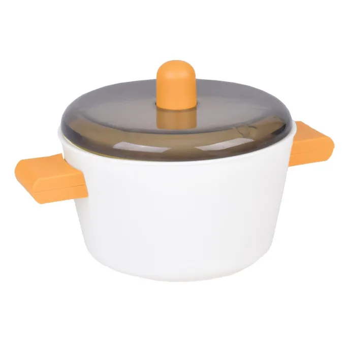 garnki patelnia i sztućce w zestawie kuchennym dla dzieci