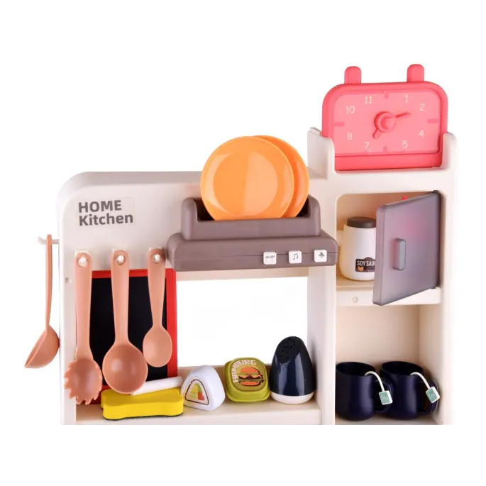 detal garnków i naczyń do zabawy w gotowanie