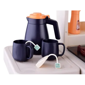 zbliżenie na płytę kuchenną z czerwonym podświetleniem palników