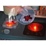 zbliżenie na zlewozmywak z obiegiem zamkniętym wody