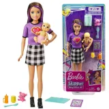 Lalka Barbie Skipper opiekunka ubrana w fioletowy t-shirt i spódniczkę w kratę