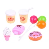 pudełko prezentujące całość zestawu z lalką i konikiem na biegunach