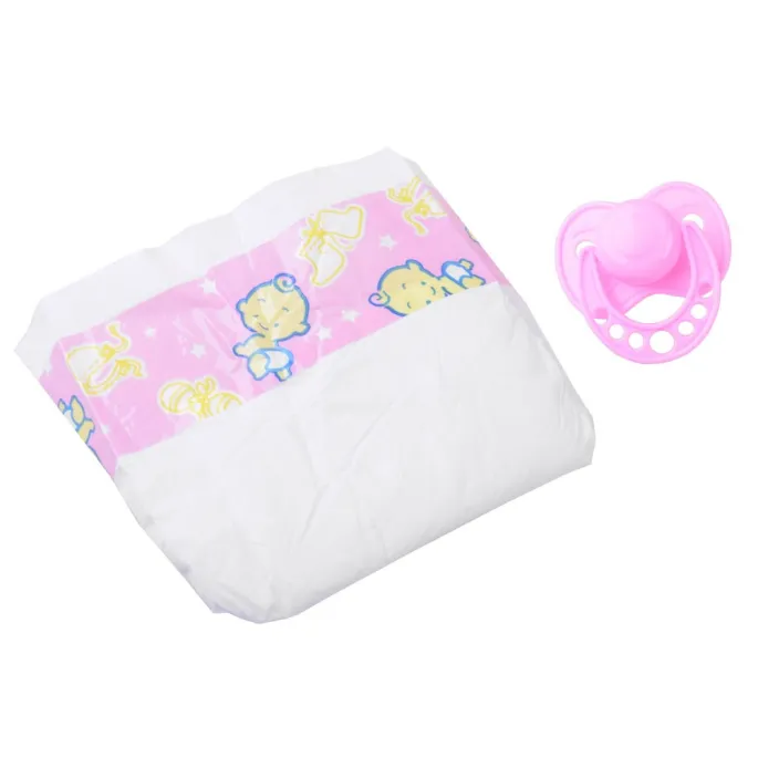 Widok całej sylwetki lalki bobasa 43 cm