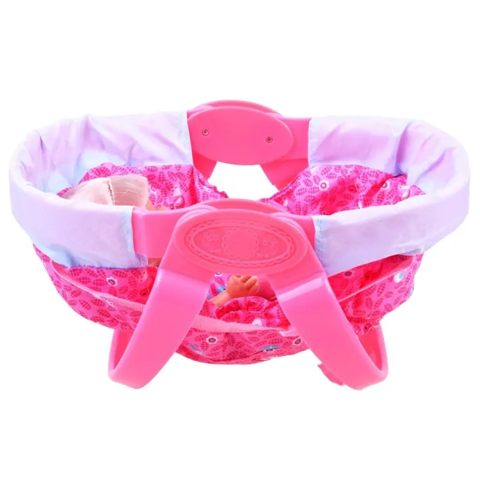 Ruchome kończyny lalki prezentowane podczas zabawy