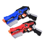 zbliżenie na kamizelkę z podświetleniem i licznikami żyć