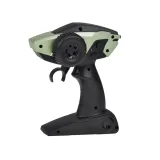 dynamiczny model Lamborghini Sián rc podczas jazdy na zewnątrz po asfalcie