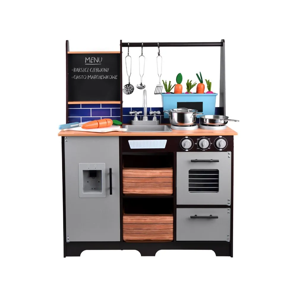 drewniana deska do krojenia oraz warzywa na rzep w zestawie