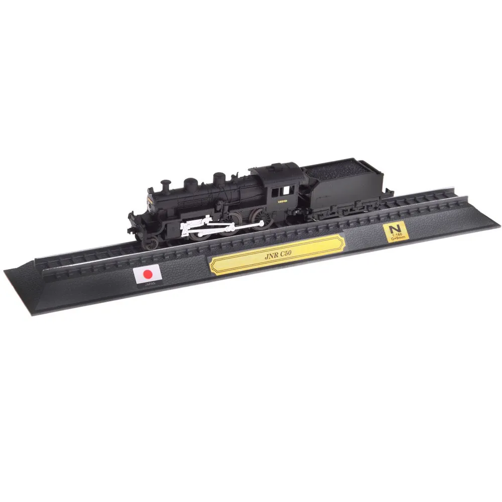Model kolejowy JNR C50 w skali 1:160 eksponowany w tubie