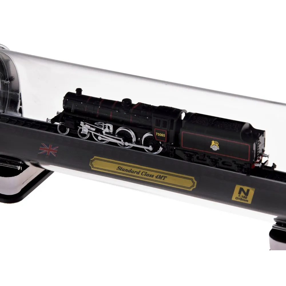 Widok srebrnych ramek tuby eksponującej model kolejowy