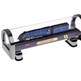 Elementy podstawki z flagą kraju i oznaczeniem skali