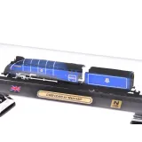 Srebrna ramka tuby wokół modelu lokomotywy