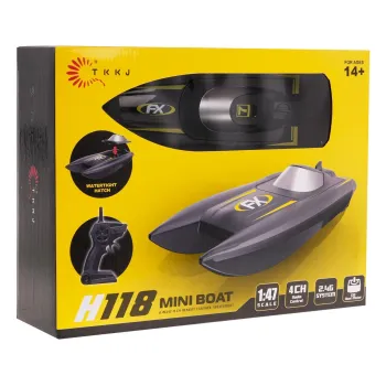 łódź Speed R118 R/C na wodzie widziana z boku