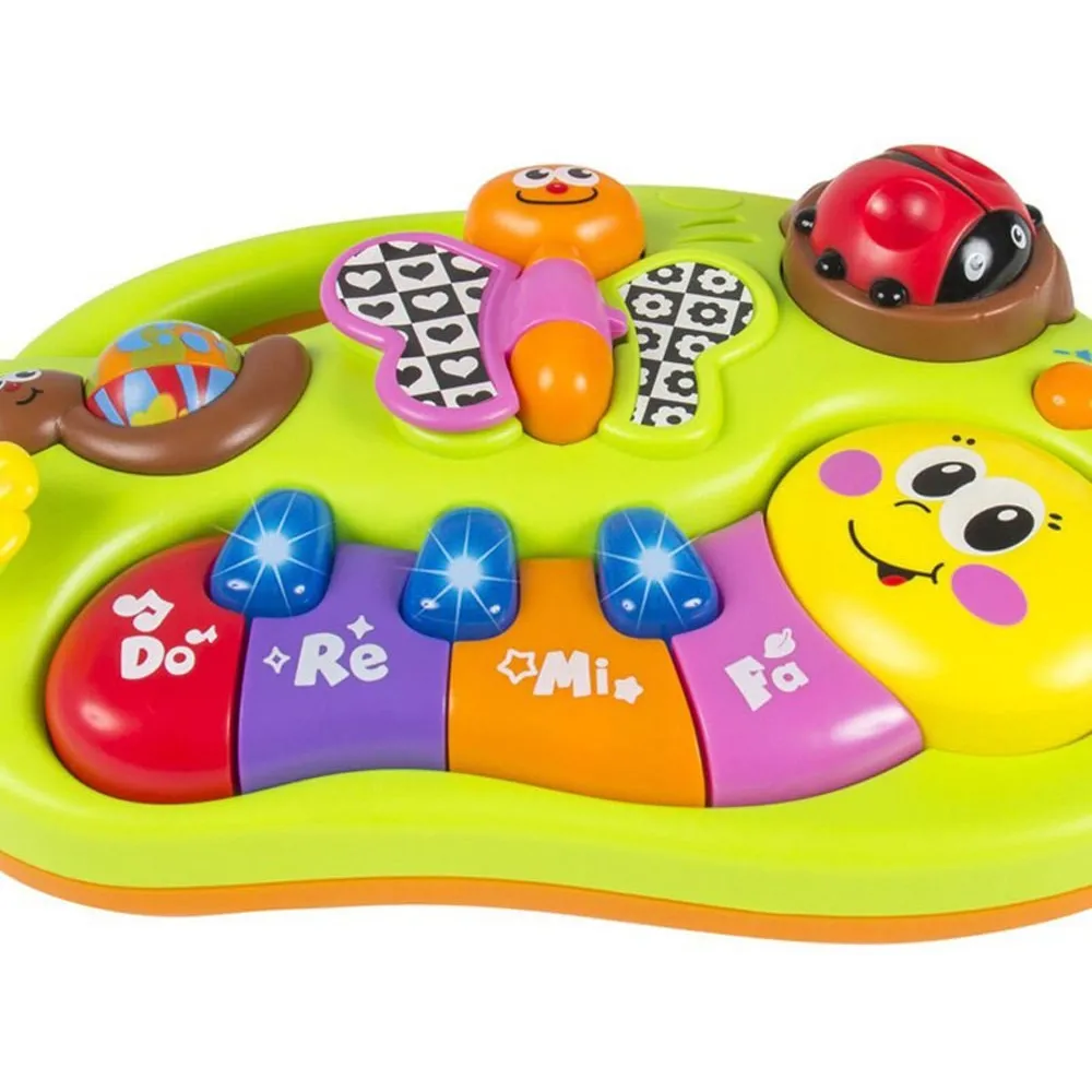 Detale głowy gąsieniczki uruchamiające piosenkę