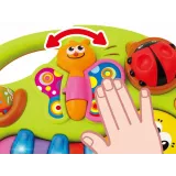 Wyraźny widok na fakturę elementów i intensywne kolory