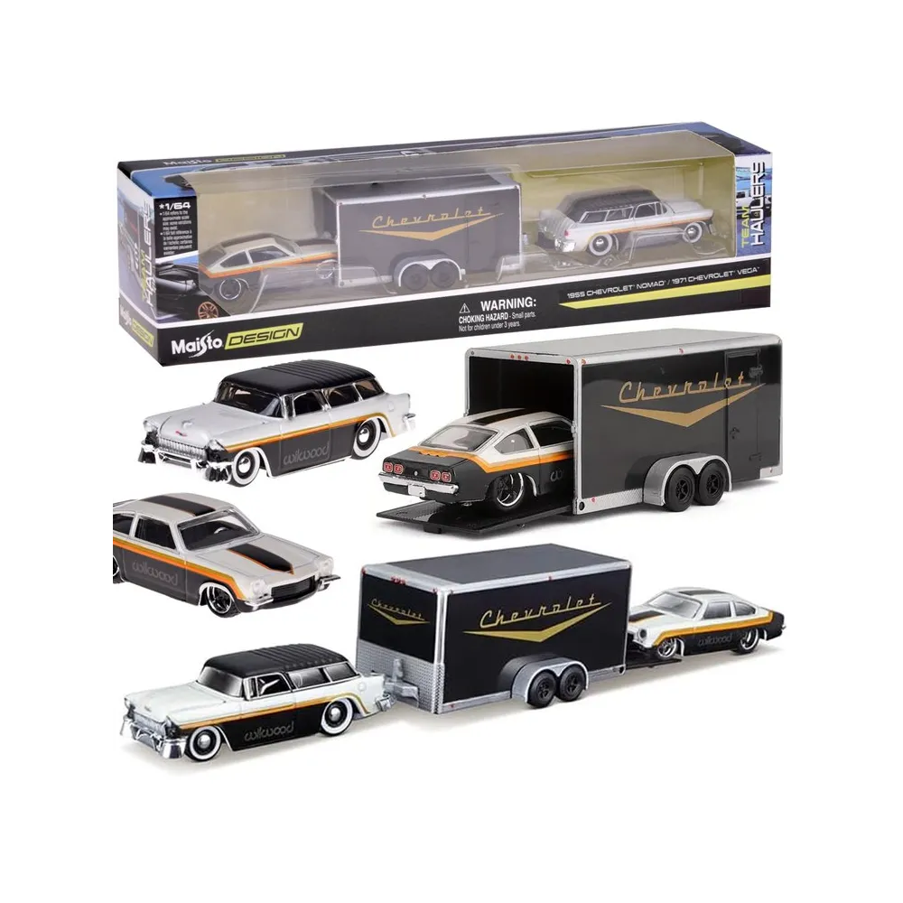 dwa metalowe modele chevroleta nomad 1955 i vega 1971 w skali 1:64 na białym tle