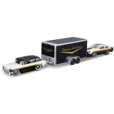 zbliżenie na detal przyczepki dołączonej do modelu chevroleta nomad 1955