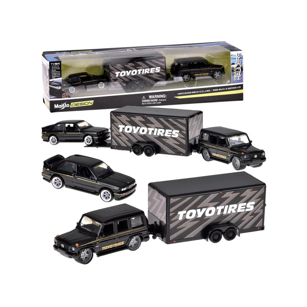 Zestaw modeli Mercedes-Benz G 1988 i BMW M3 E30 na przyczepce