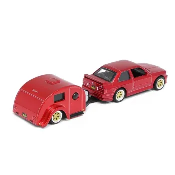 Widok szczegółowych felg i reflektorów BMW M3 1988 w skali 1:64