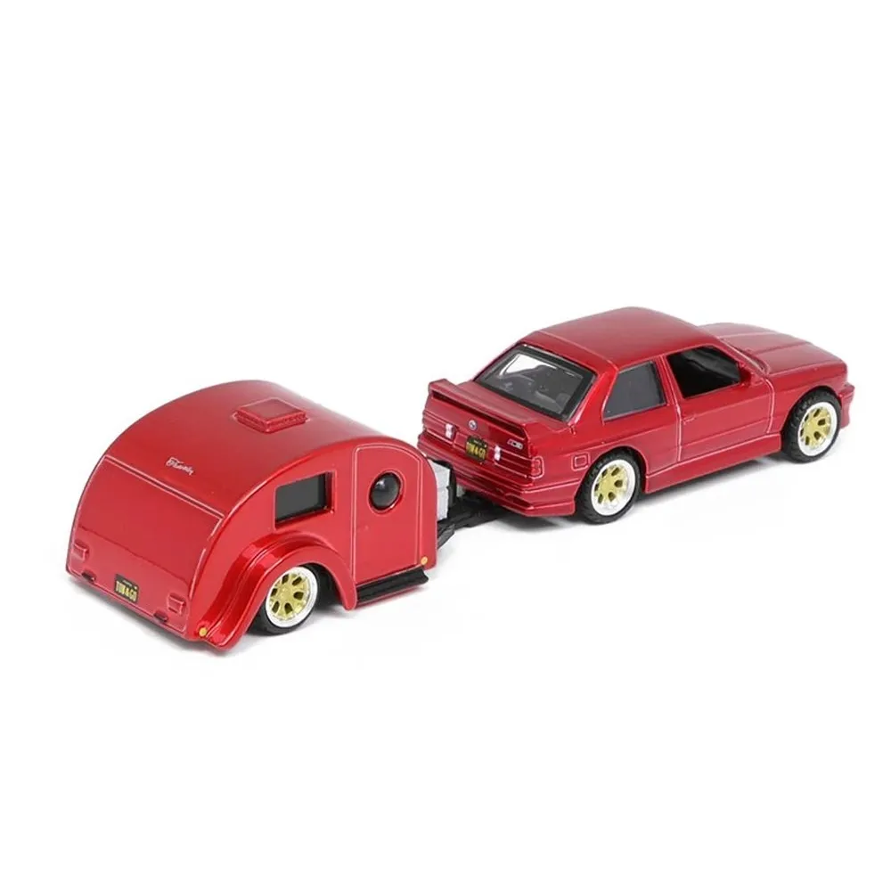 Widok szczegółowych felg i reflektorów BMW M3 1988 w skali 1:64