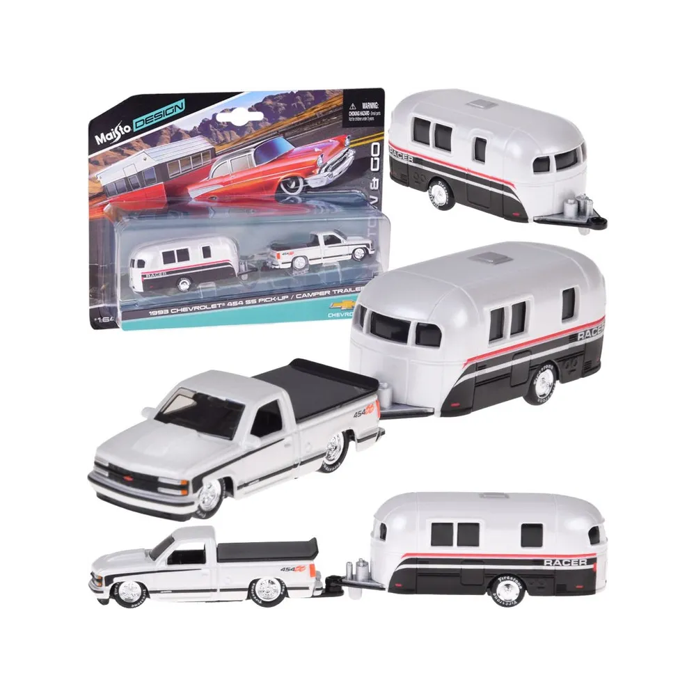 Chevrolet 454 SS Pick-up 1:64 z kamperem w białym kolorze na tle neutralnym