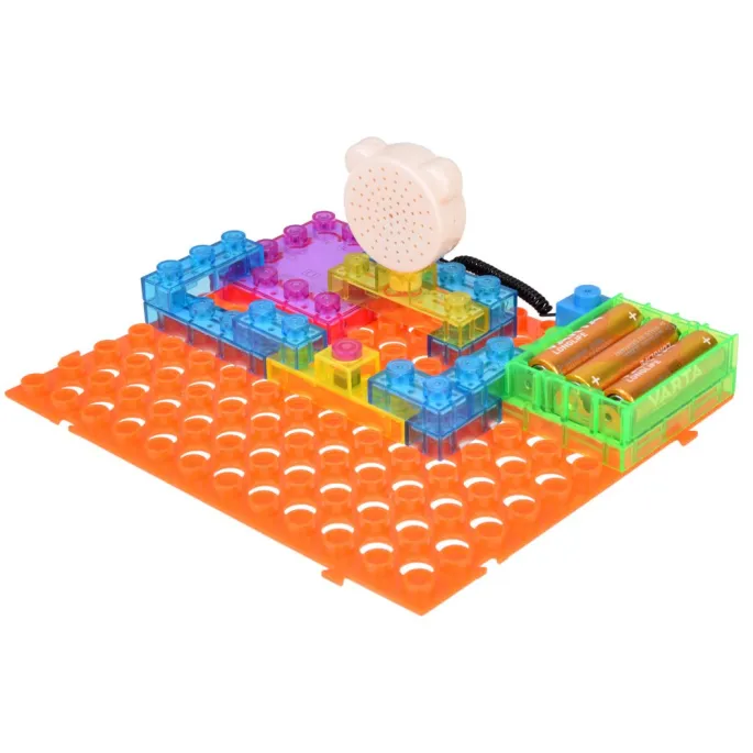 Silniczek i wentylator jako część złożonego projektu z zestawu