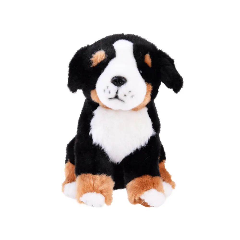 Pluszowy piesek berneński prezentowany w pozycji siedzącej z widocznym detalem