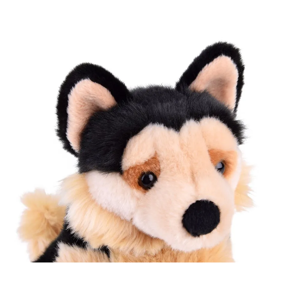 zbliżenie na głowę maskotki owczarka niemieckiego z widocznymi oczkami