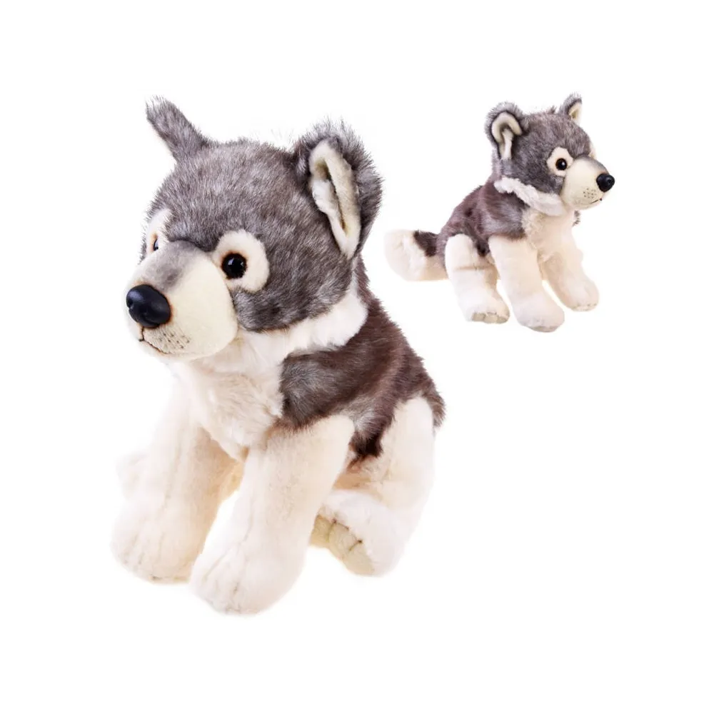 pluszowy szary wilczek siedzący na białym tle