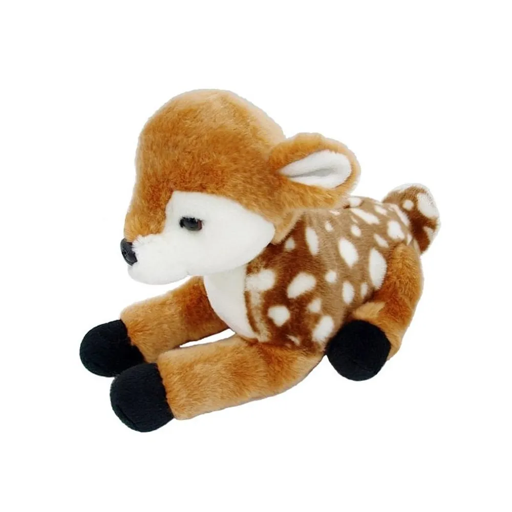 Maskotka sarenka europejska 28 cm z naturalistycznymi detalami na białym tle