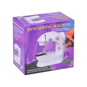 detal obcinacza nici w mini maszynie do szycia