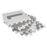 połączone elementy maty z widoczną edukacyjną cyfrą