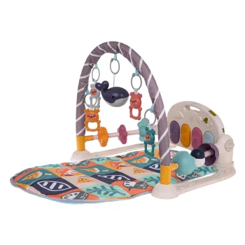 ułożona rozłożona mata z widoczną miękką i antypoślizgową powierzchnią