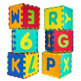 Zestaw 36 elementów maty edukacyjnej na jasnym tle