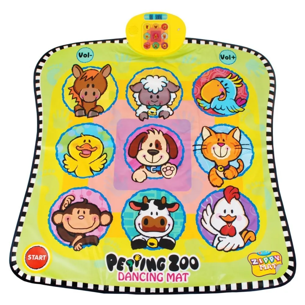 zbliżenie na kolorowe pola maty ze zwierzętami