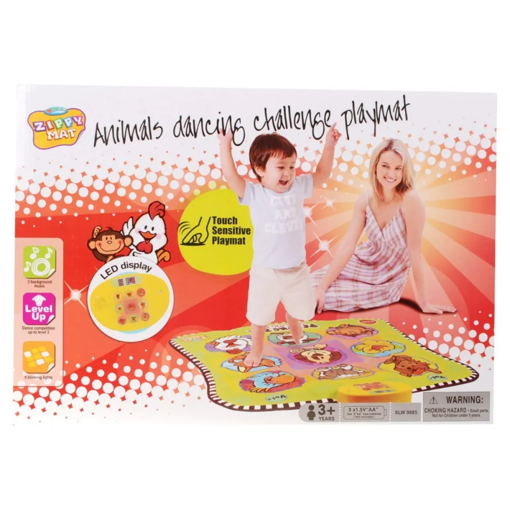 dziecko grające na macie zręcznościowej dla dzieci