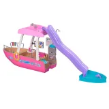 widok motorówki barbie z perspektywy całej długości modelu