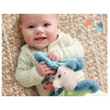 Przytulanka sensoryczna gotowa do zabawy w domu i w podróży