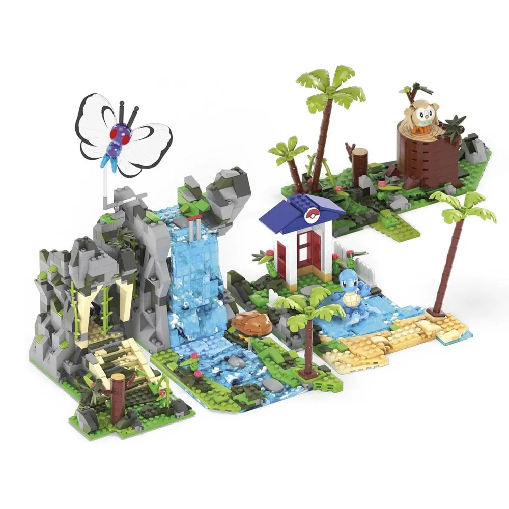 zbliżenie na figurkę motyla Butterfree z zestawu Pokémon