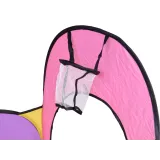 dzieci bawiące się w tunelu namiotowym