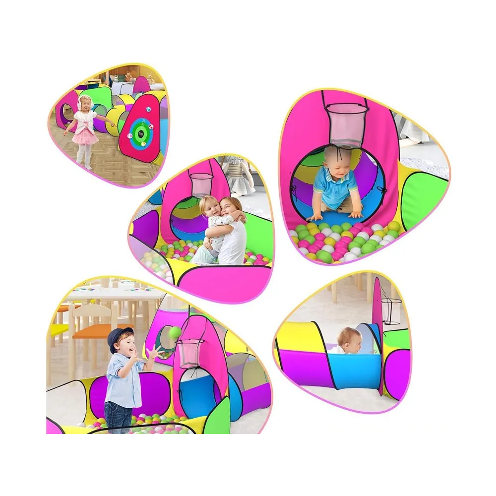 przestrzenny układ namiotów i tuneli na podwórku