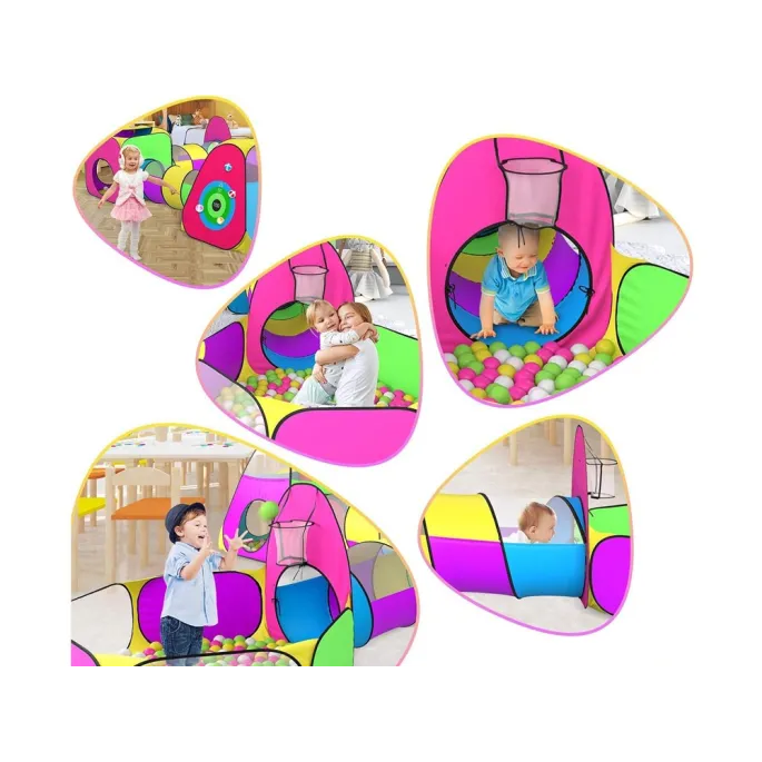 przestrzenny układ namiotów i tuneli na podwórku