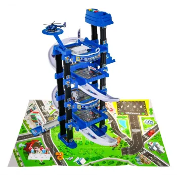 dziecko bawiące się samochodzikami na różnych poziomach parkingu