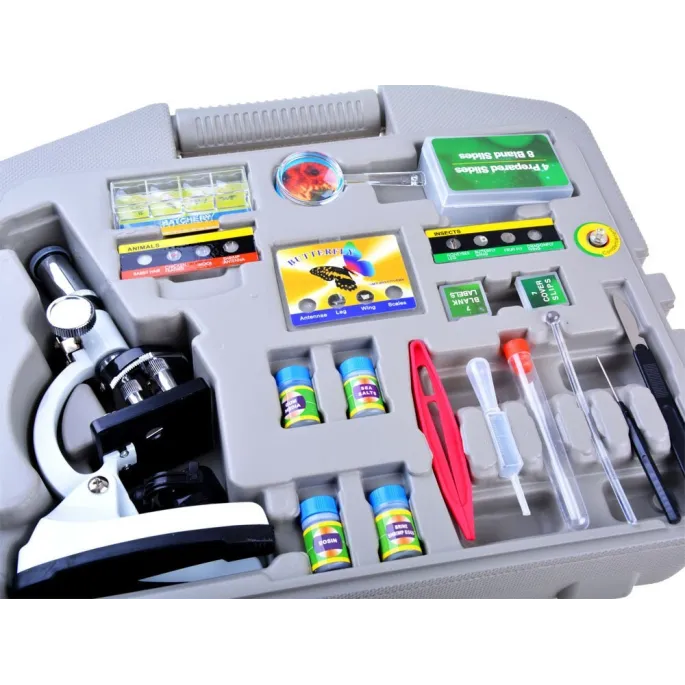 zbliżenie na soczewki mikroskopu w zestawie ES0024