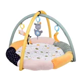 Zbliżenie na wyższy brzeg maty CHMURKA tworzący przytulną przestrzeń