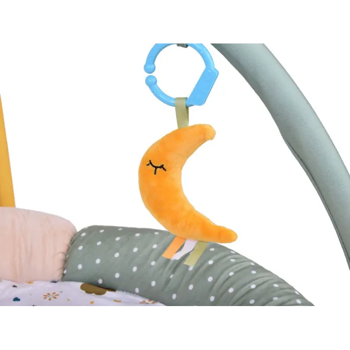 Mata rozłożona na podłodze gotowa do zabawy i odpoczynku dla niemowląt