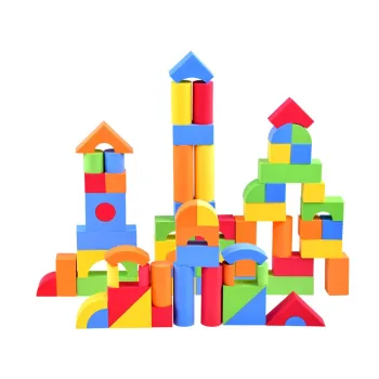 pudełko z klockami piankowymi z wieloma kolorowymi blokami w środku